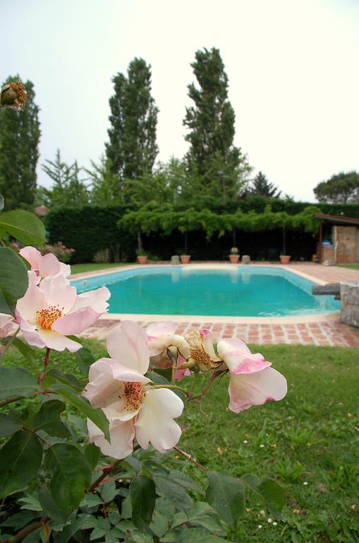 Agriturismo San Francesco Basiglio Exterior foto